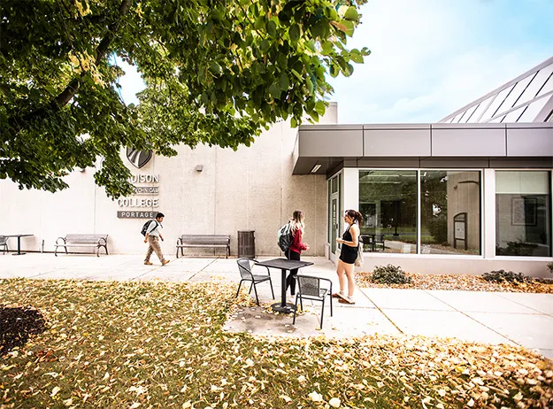 Students hanging outside of the Madison College Portage campus