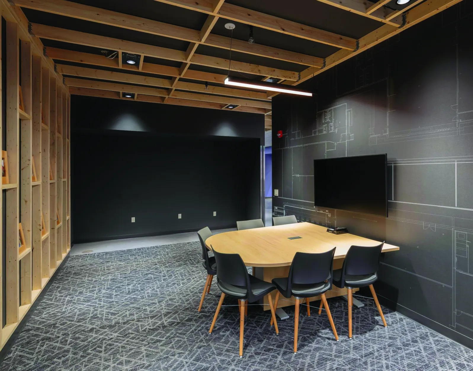 Construction & remodeling meeting space